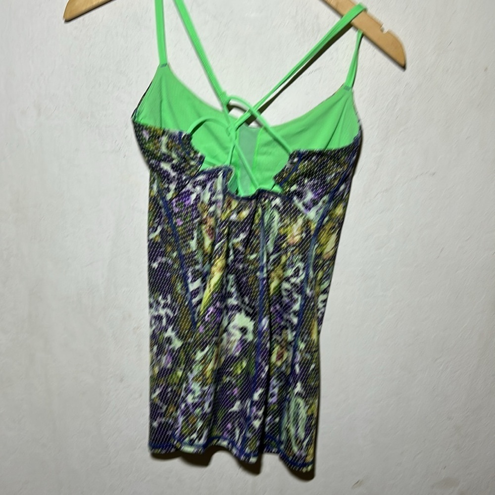 Lululemon Dancing Warrior Tank Floral Sport White Multi/Pistachio Size 6 - Picture 2 of 6